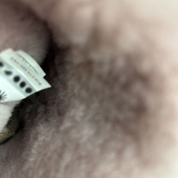 Women's UGG Boots Size 7 Bailey Zip Short Pink Shell Suede Wool Sold Out Color - Picture 14 of 16